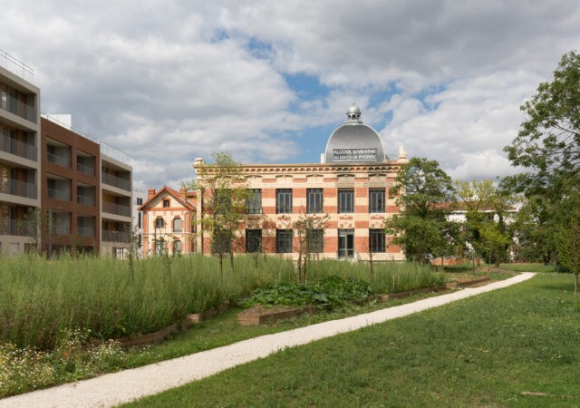 De l’usine solitaire aux cuisines solidaires