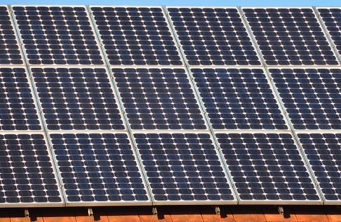 Électricité photovoltaïque : L’arrêté de la discorde