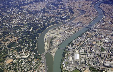 Lyon, ville internationale par le développement durable