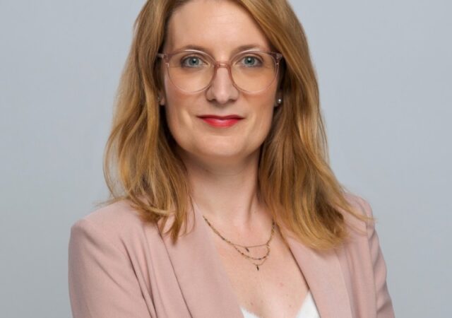 Post Graduate de Management Stratégique (PGMS) : Elise Dufournier, alumni du PGMS 2023-2024, nous partage son expérience